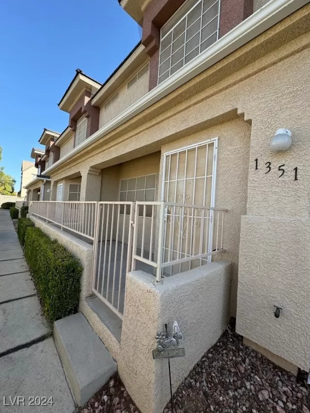 MLS: 2626832 Condo For Sale