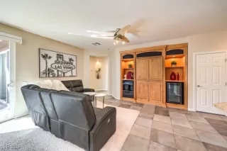 Photo #4: 2626860 Listing