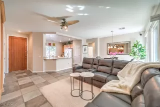 Photo #6: 2626860 Listing