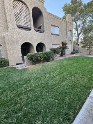 Photo #1: 2626870 Listing 