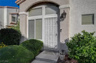 Photo #4: 2626908 Listing