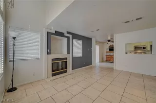 Photo #5: 2626908 Listing