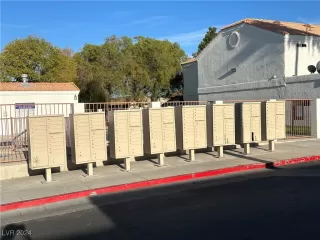 Photo #2: 2626909 Listing 