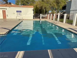 Photo #4: 2626909 Listing 