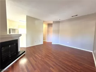 Photo #3: 2626918 Listing 