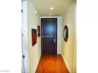 Photo #1: 2626929 Listing 
