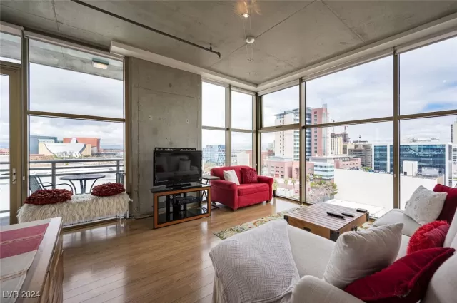 MLS: 2626952 Condo For Sale