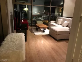 Photo #3: 2626952 Listing 