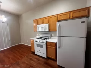 Photo #6: 2626958 Listing 