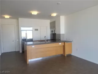 Photo #1: 2626972 Listing 