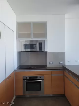 Photo #2: 2626972 Listing 
