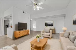 Photo #2: 2626975 Listing 