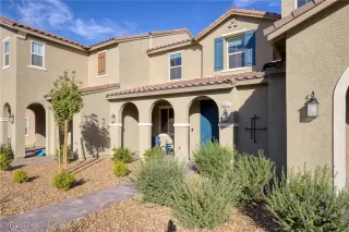 Photo #1: 2627001 Listing