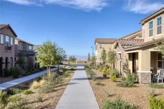 Photo #2: 2627001 Listing