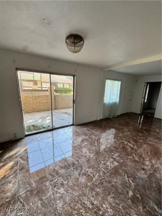 Photo #2: 2627015 Listing