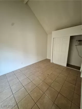 Photo #3: 2627015 Listing