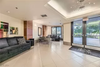 Photo #1: 2627027 Listing 