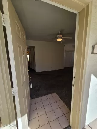 Photo #3: 2627037 Listing