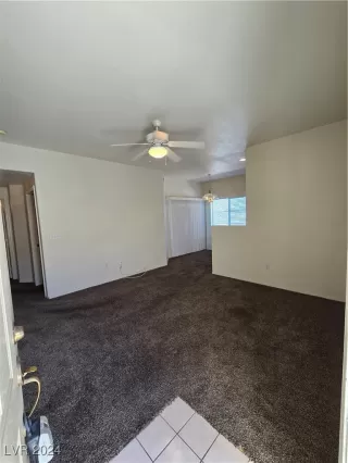 Photo #4: 2627037 Listing