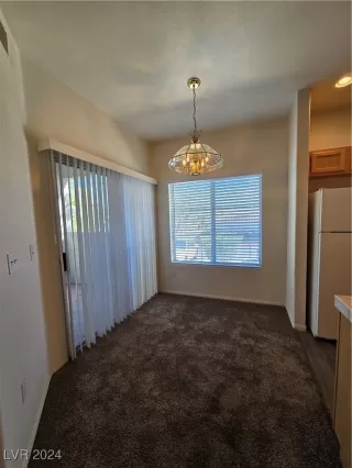 Photo #6: 2627037 Listing