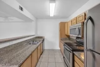 Photo #5: 2627051 Listing 