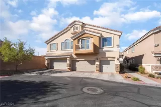 Photo #3: 2627110 Listing