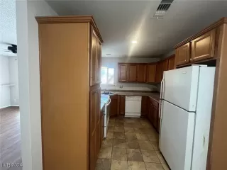 Photo #4: 2627131 Listing 