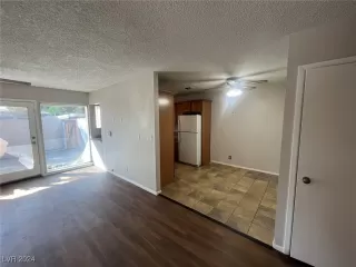 Photo #6: 2627131 Listing 