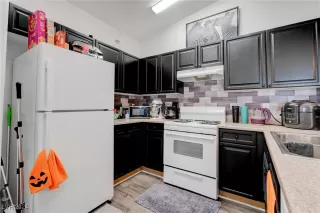 Photo #6: 2627185 Listing