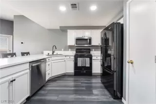 Photo #1: 2627199 Listing