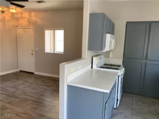 Photo #6: 2627201 Listing