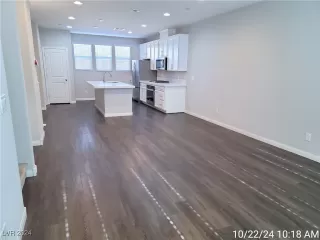 Photo #1: 2627245 Listing 