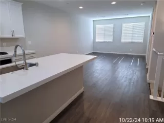 Photo #5: 2627245 Listing 