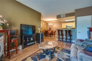 Photo #6: 2627251 Listing 