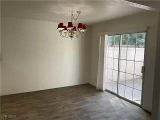 Photo #3: 2627257 Listing 