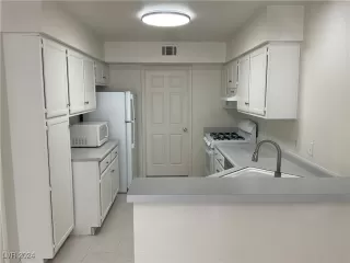 Photo #6: 2627257 Listing 