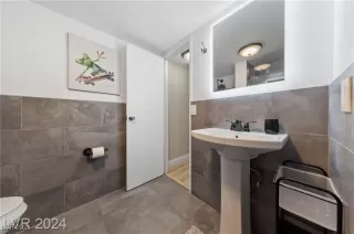 Photo #4: 2627267 Listing