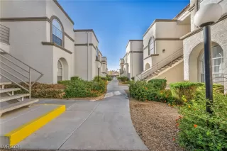 Photo #1: 2627268 Listing