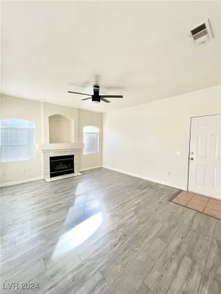 Photo #1: 2627274 Listing 