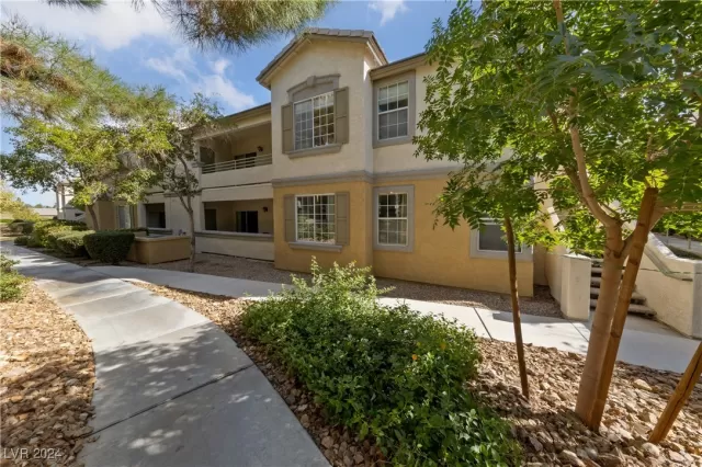 MLS: 2627280 Condo For Sale