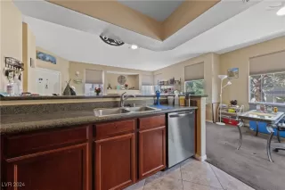 Photo #5: 2627280 Listing