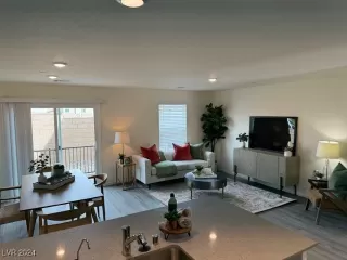 Photo #1: 2627377 Listing