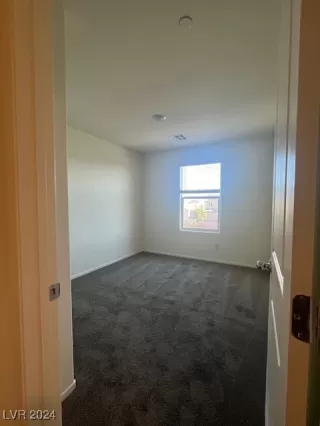 Photo #6: 2627377 Listing