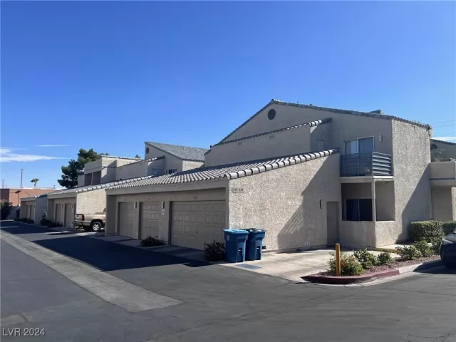 MLS: 2627404 Condo For Sale