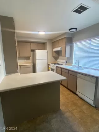 Photo #2: 2627433 Listing 