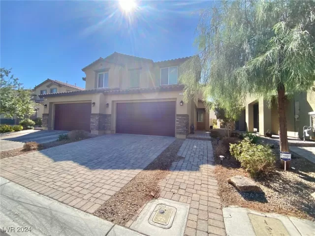 MLS: 2627456 Condo For Sale