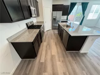 Photo #2: 2627456 Listing 