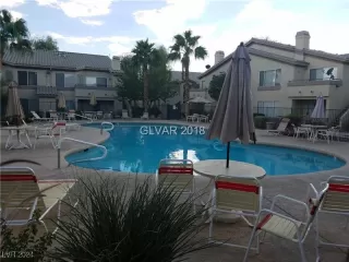 Photo #4: 2627461 Listing 