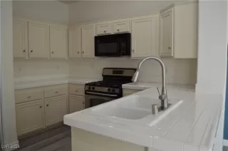 Photo #6: 2627472 Listing 