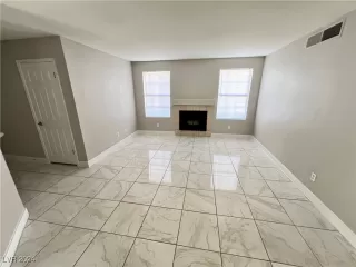 Photo #3: 2627480 Listing